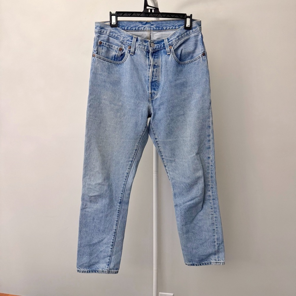 Levi’s 501 Original Light Washed Denim Casual High Rise Jeans 31 Inches Waist. - Picture 6 of 16